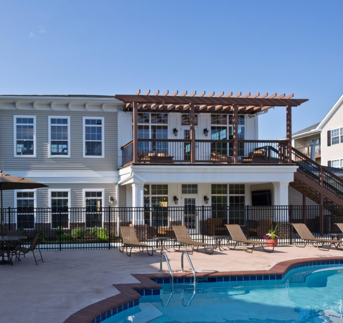 French Mill Apartments Exterior and Pool